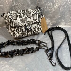NWT STEVE MADDEN SHOULDER/CROSSBODY